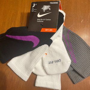 Nike Dri-Fit Mid Calf Training Socks- 3 Pk
